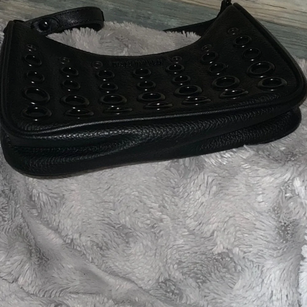 Steve Madden Bag - Picture 4 of 10